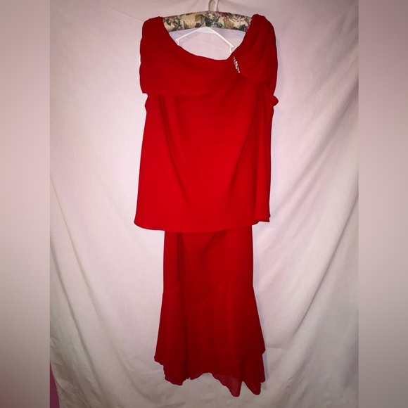 SL Fashions Red Women's Skirt Set - Picture 1 of 16